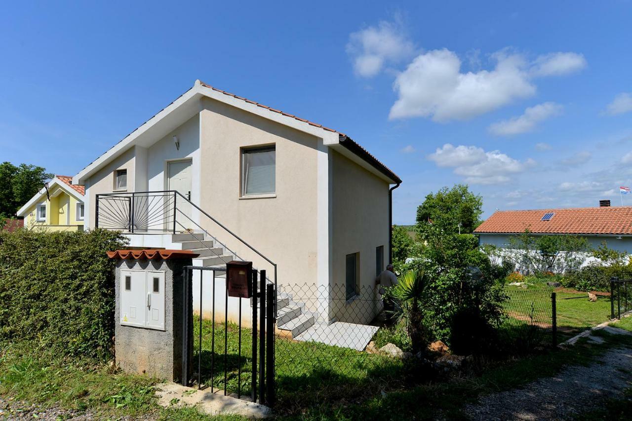 Apartment Mladen 1860 Μεντουλίν Εξωτερικό φωτογραφία